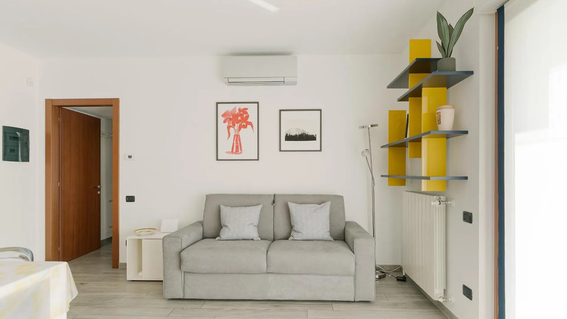 Precotto - G Pirelli - Bilocale Con Ampio Balcone Apartment Milan