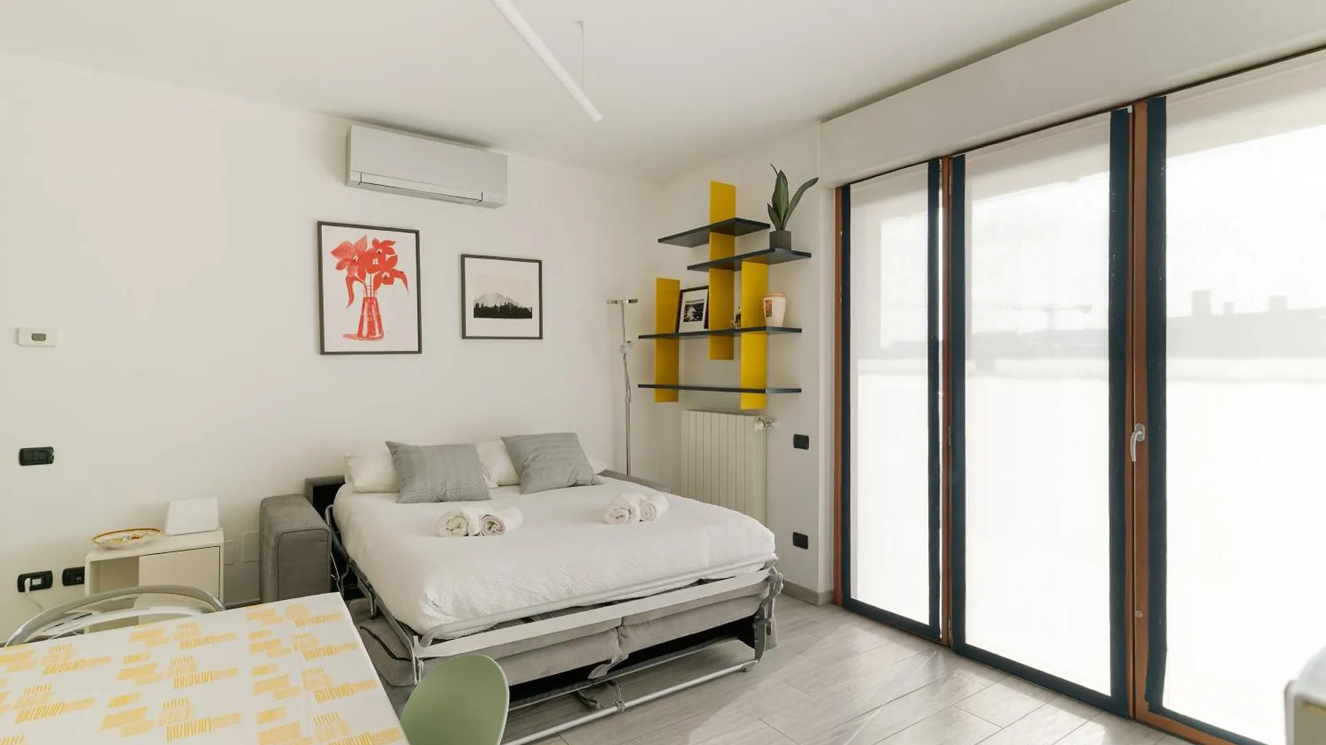Precotto - G Pirelli - Bilocale Con Ampio Balcone Apartment Milan